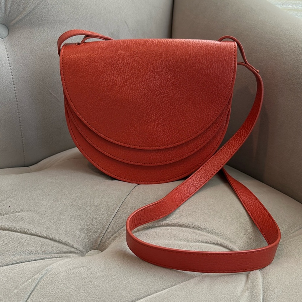 Cuyana Double Moon Saddle Bag, dark coral